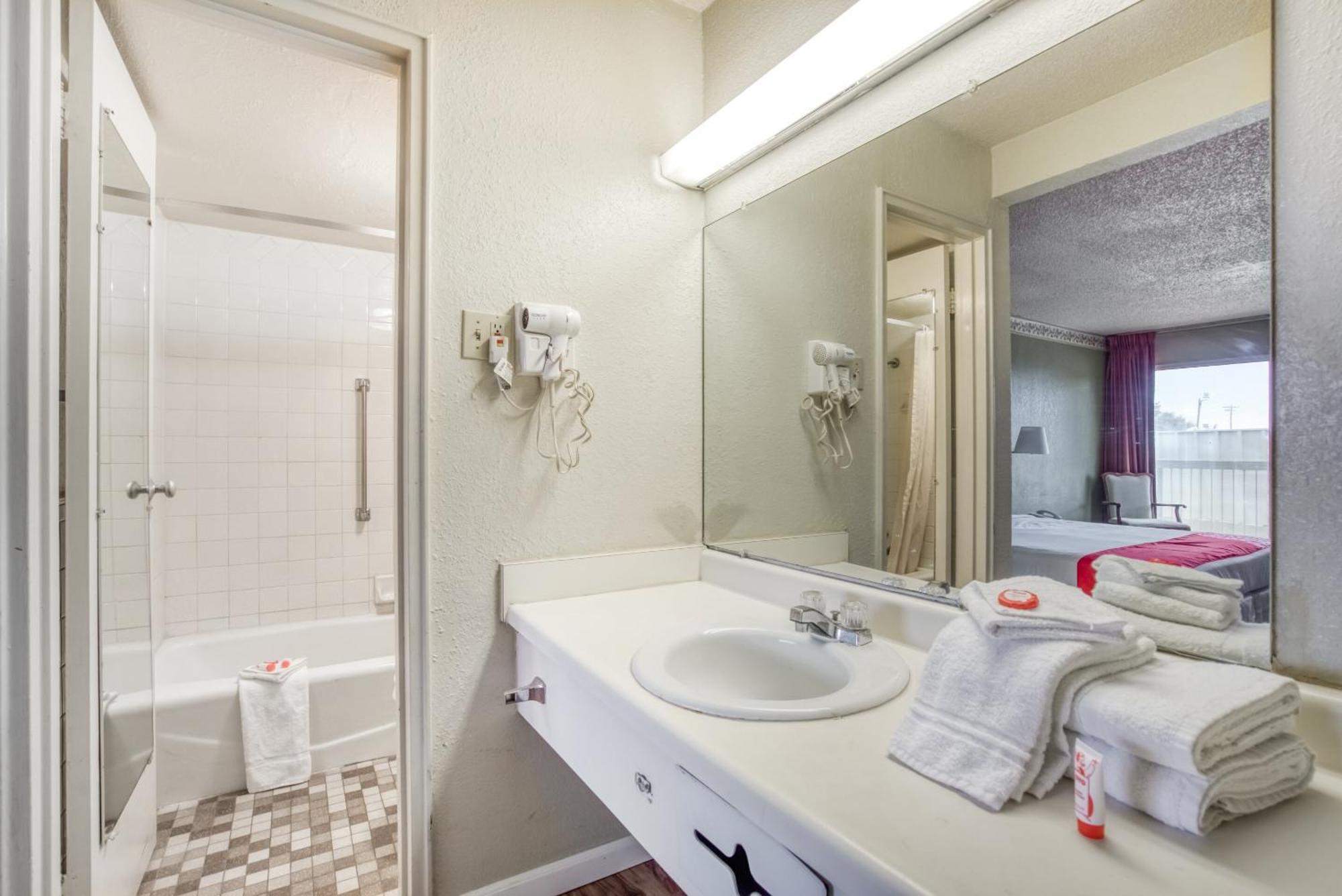 Oyo Hotel Brownwood Hwy 67 Экстерьер фото
